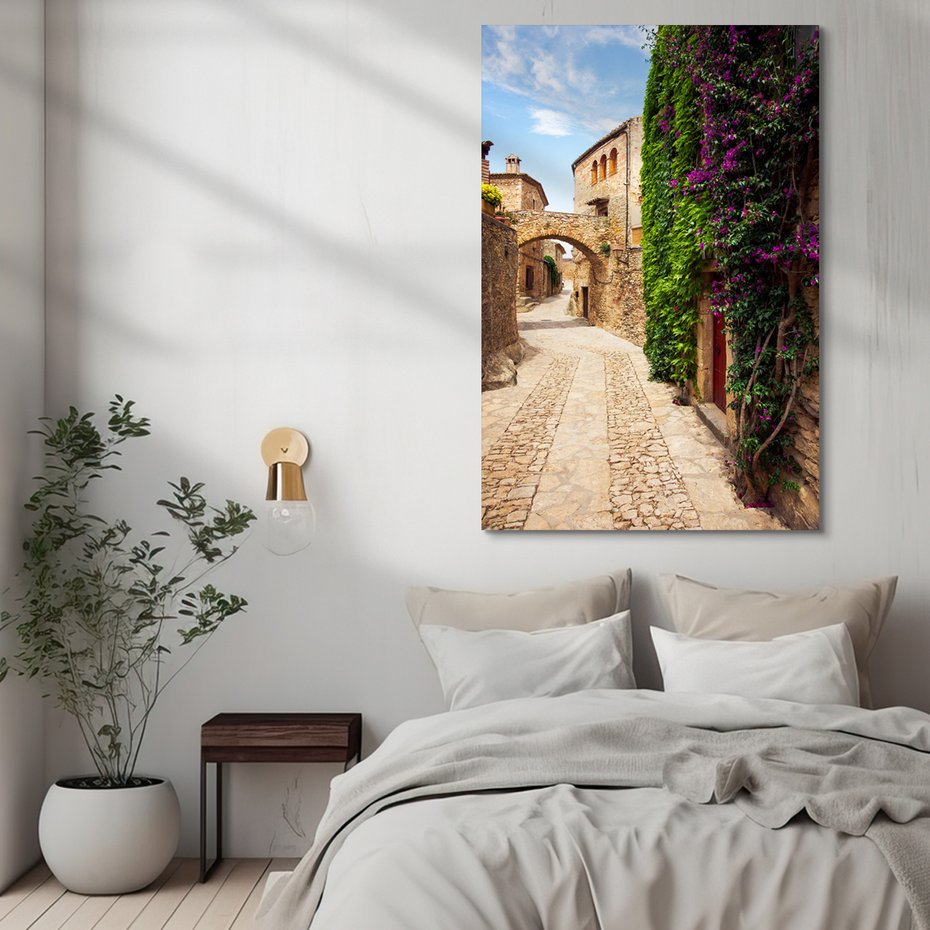 Obraz na płótnie - uliczka, kwiaty, kamień