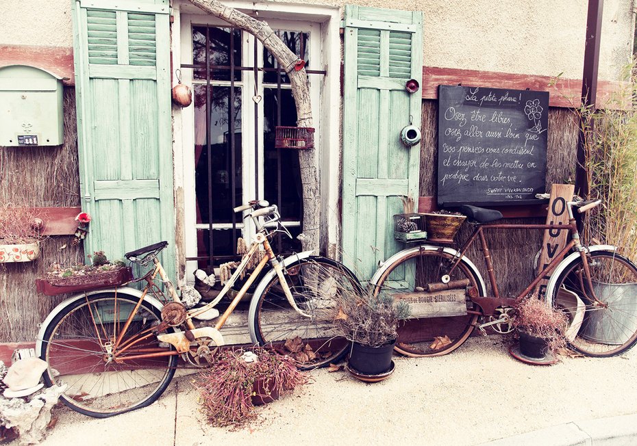 Fototapeta - rowery, okno, dekoracja