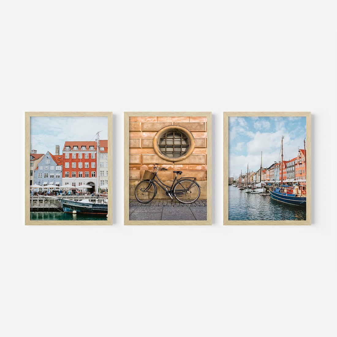 Zestaw obrazy w ramie, plakaty - miasto, budynki, kanał - rama drewno