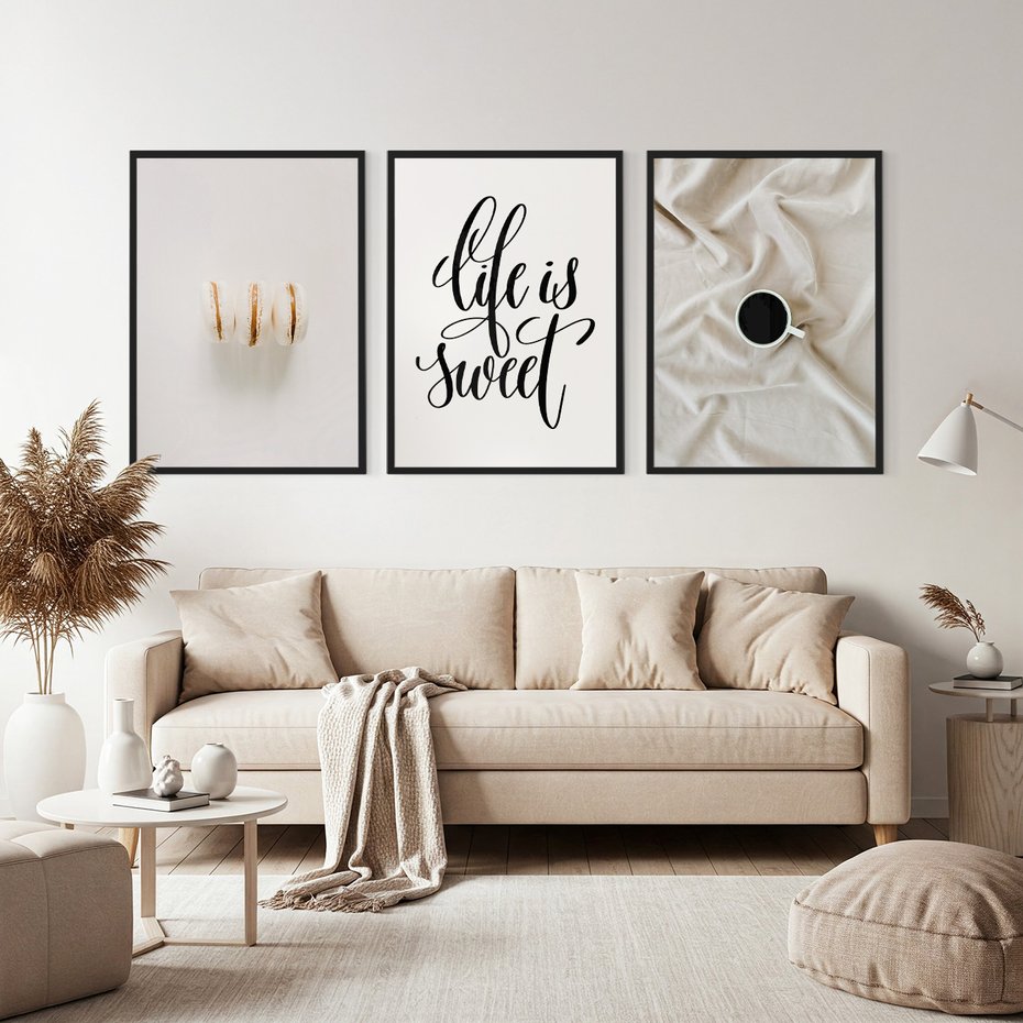 Zestaw obrazy w ramie, plakaty - makaroniki, kawa, napisy - rama czarna