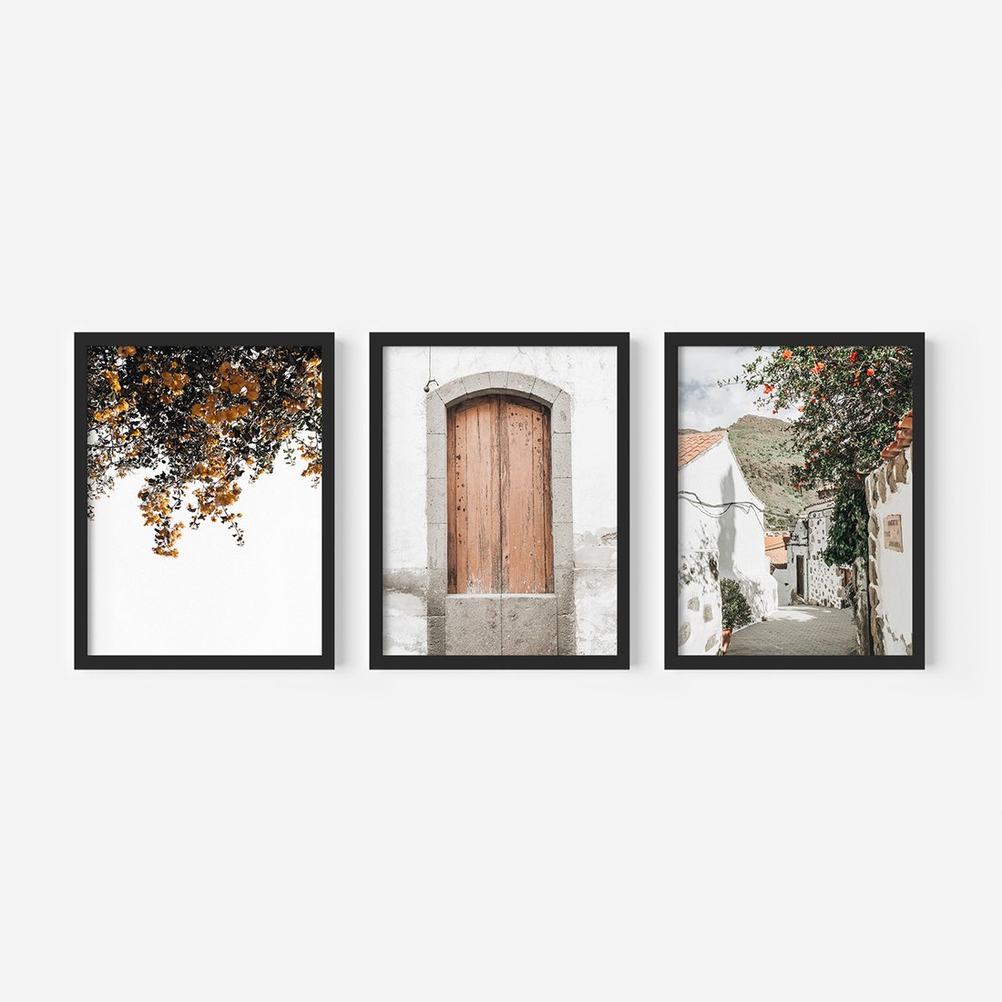 Zestaw obrazy w ramie, plakaty - drzwi, kwiaty, budynki - rama czarna