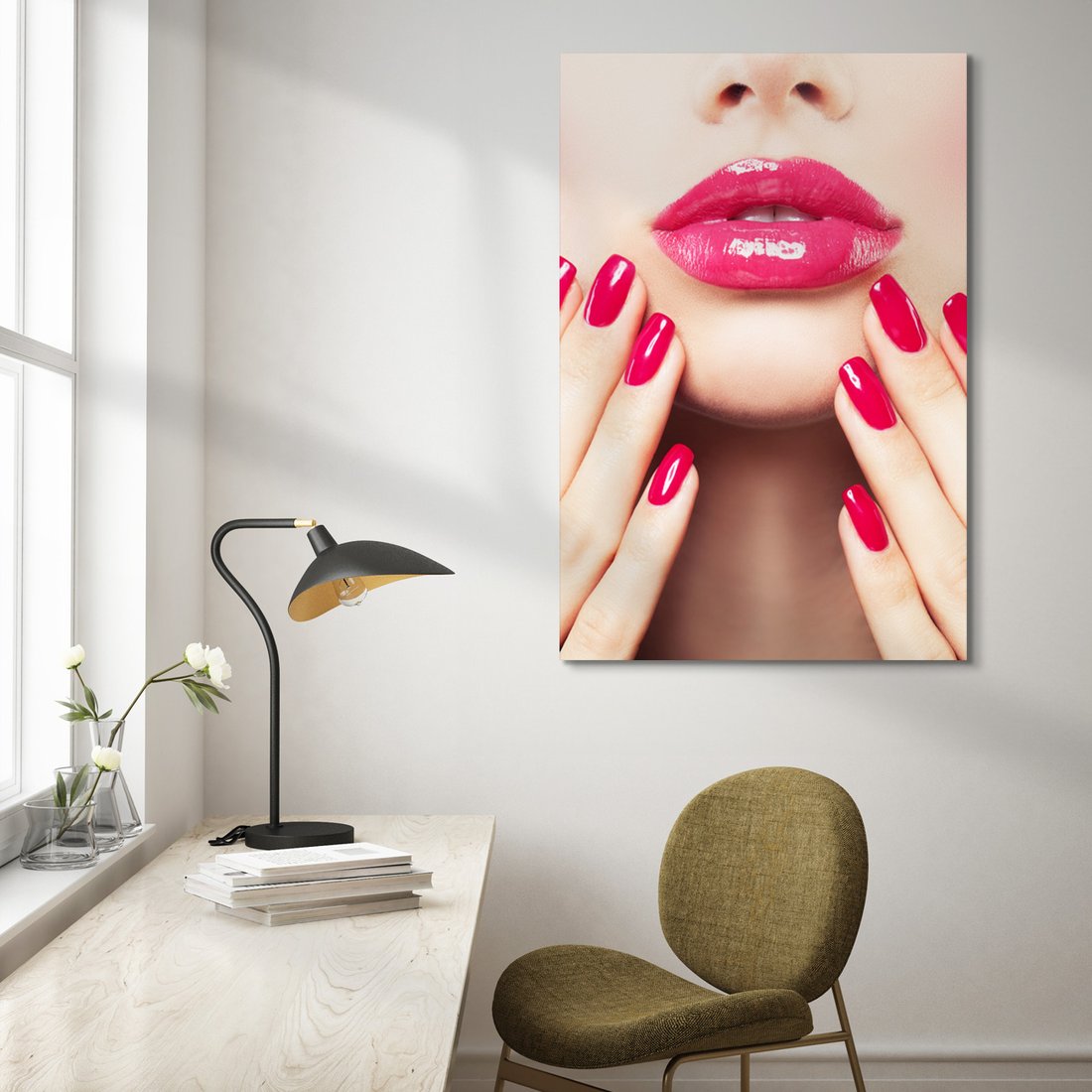 Obraz na płótnie - usta, paznokcie, dłonie