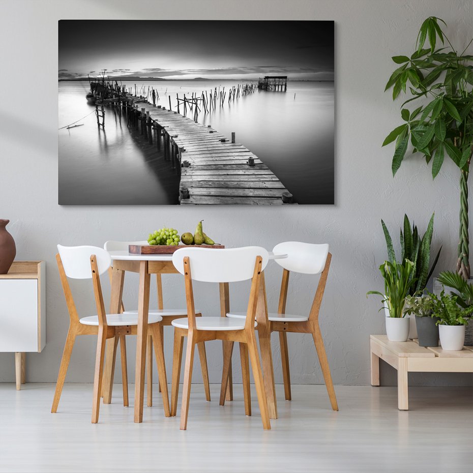 Obraz na płótnie - pomost, woda, czarny i biały
