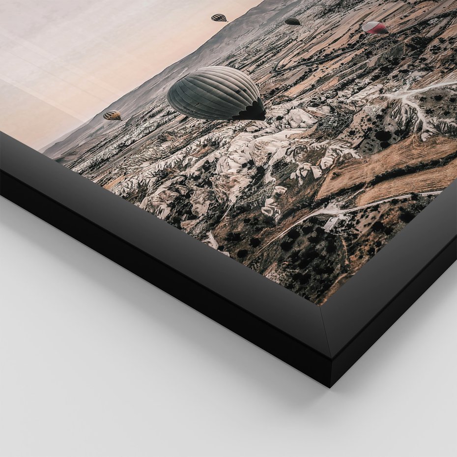 Zestaw obrazy w ramie, plakaty - balony, plaża, skały - rama czarna