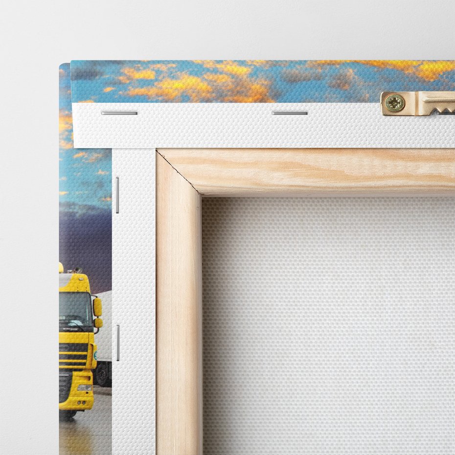 Obraz na płótnie - ciężarówki, transport, niebo