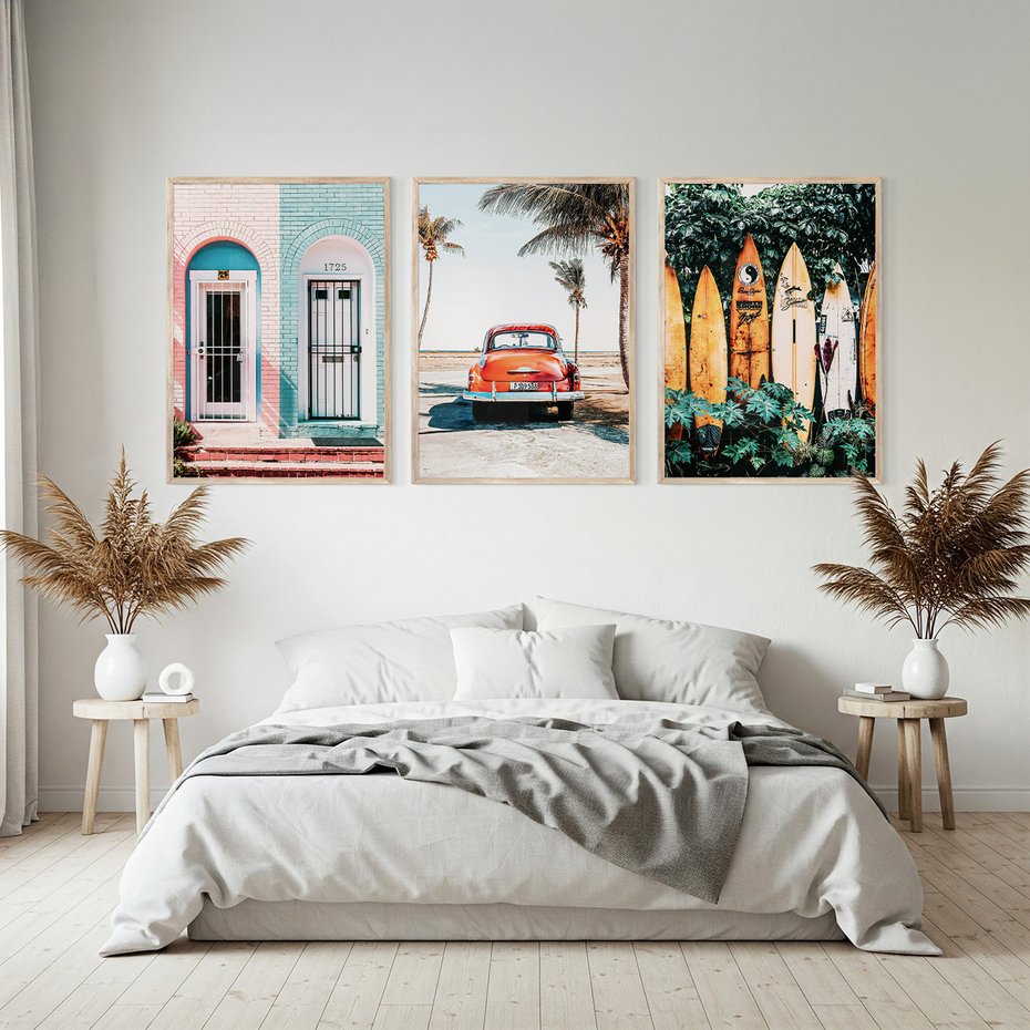 Zestaw obrazy w ramie, plakaty - palmy, samochód, deski surfingowe - rama drewno