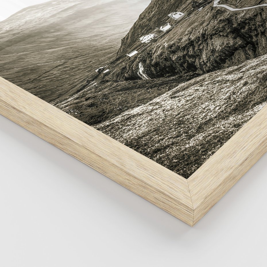 Zestaw obrazy w ramie, plakaty - krajobraz, zwierzę, góry - rama drewno