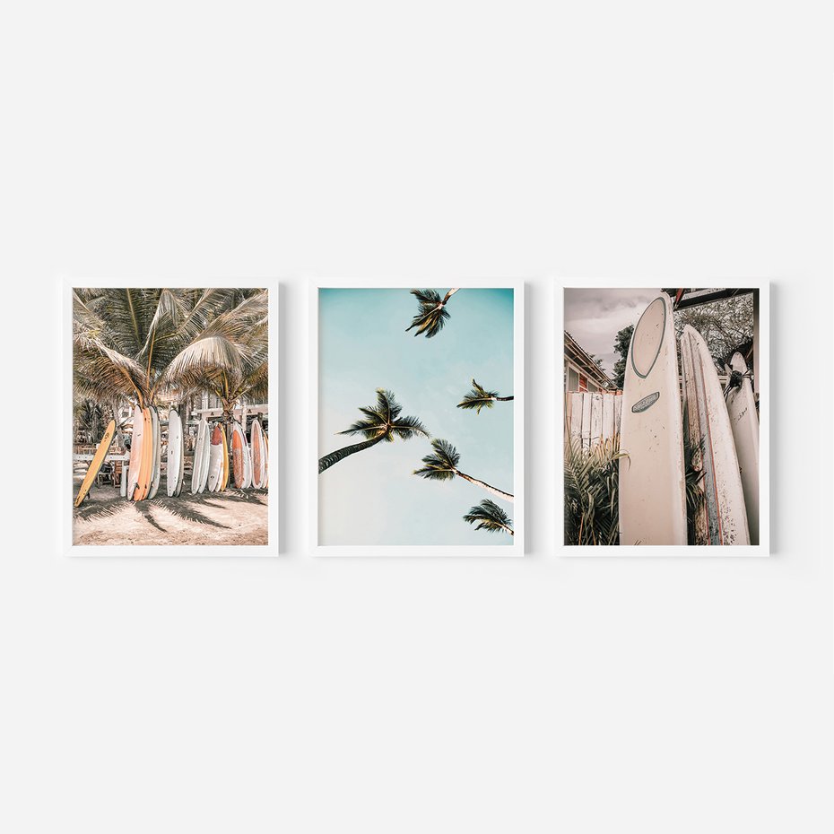 Zestaw obrazy w ramie, plakaty - palmy, deski surfingowe, plaża - rama biała