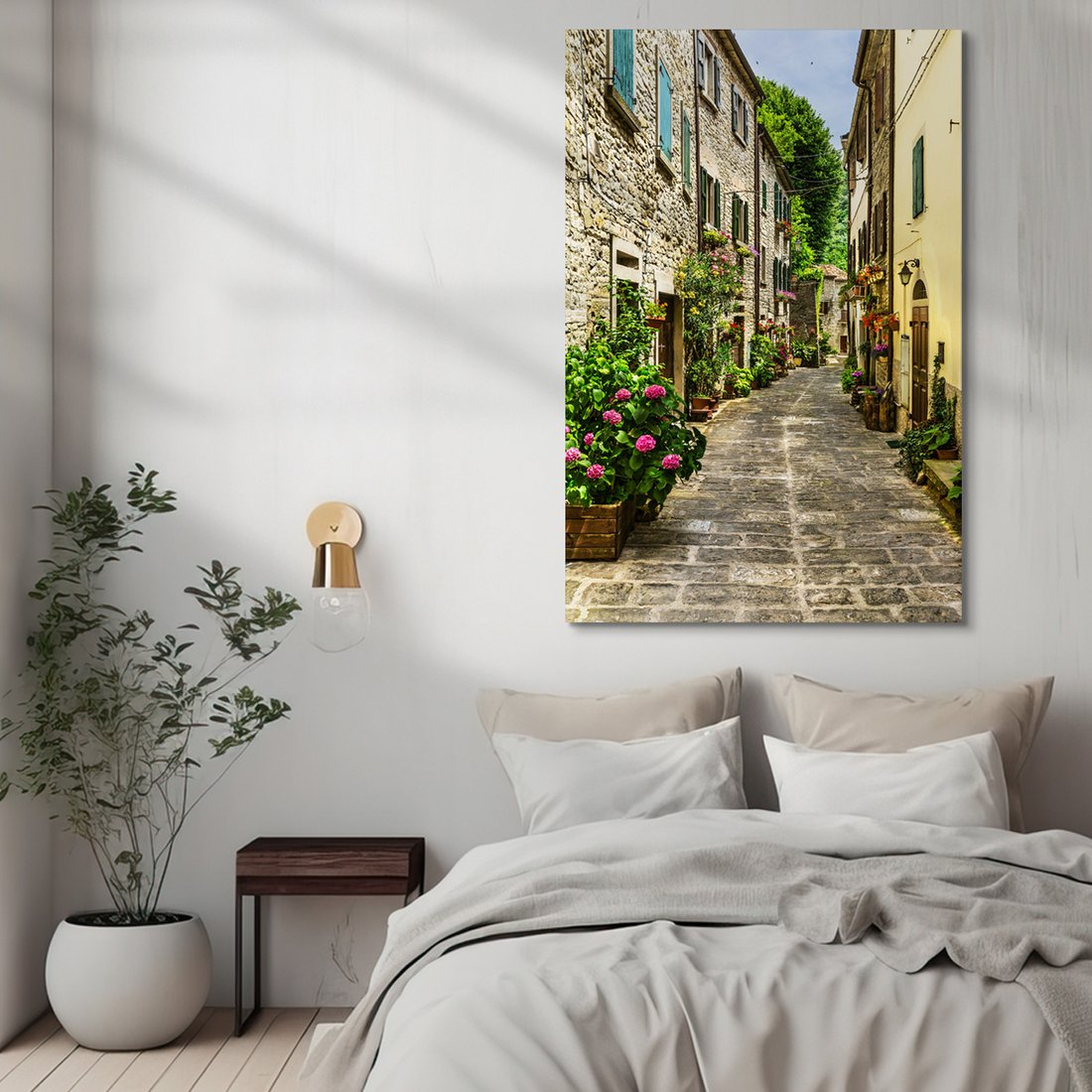 Obraz na płótnie - uliczka, kwiaty, budynki
