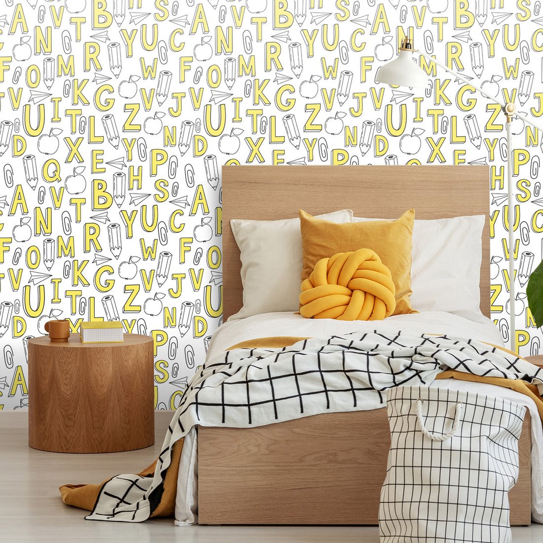 Tapeta - dziecięca, litery, ołówki, jabłka